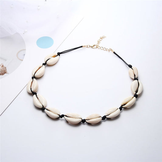 Ladies bohemian white shell choker necklace accessory